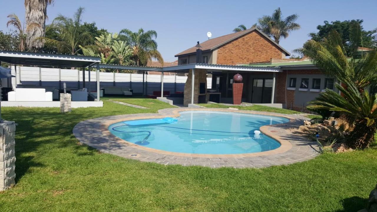 פולוקוואנה Savannah Guest House מראה חיצוני תמונה