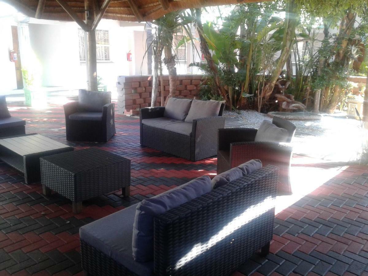 פולוקוואנה Savannah Guest House מראה חיצוני תמונה
