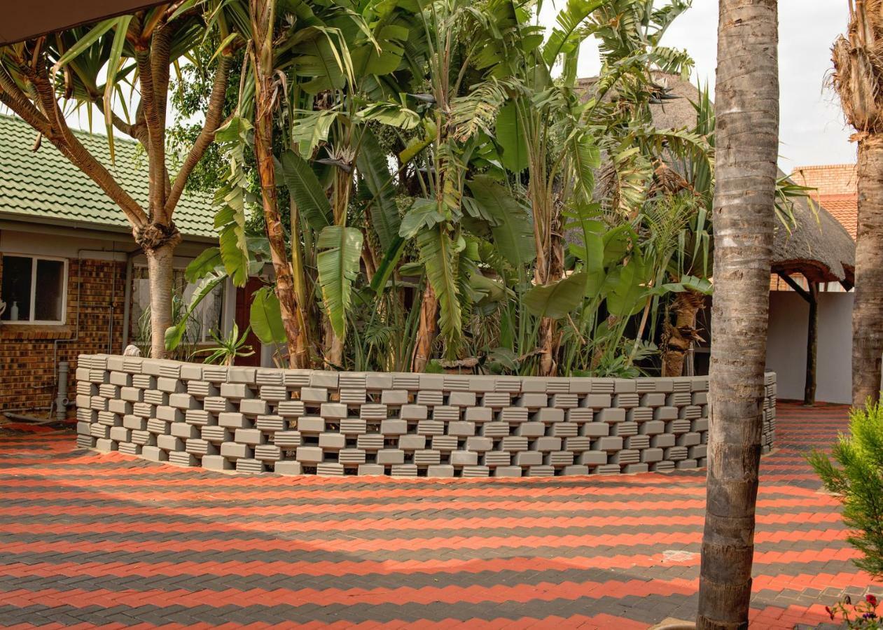 פולוקוואנה Savannah Guest House מראה חיצוני תמונה
